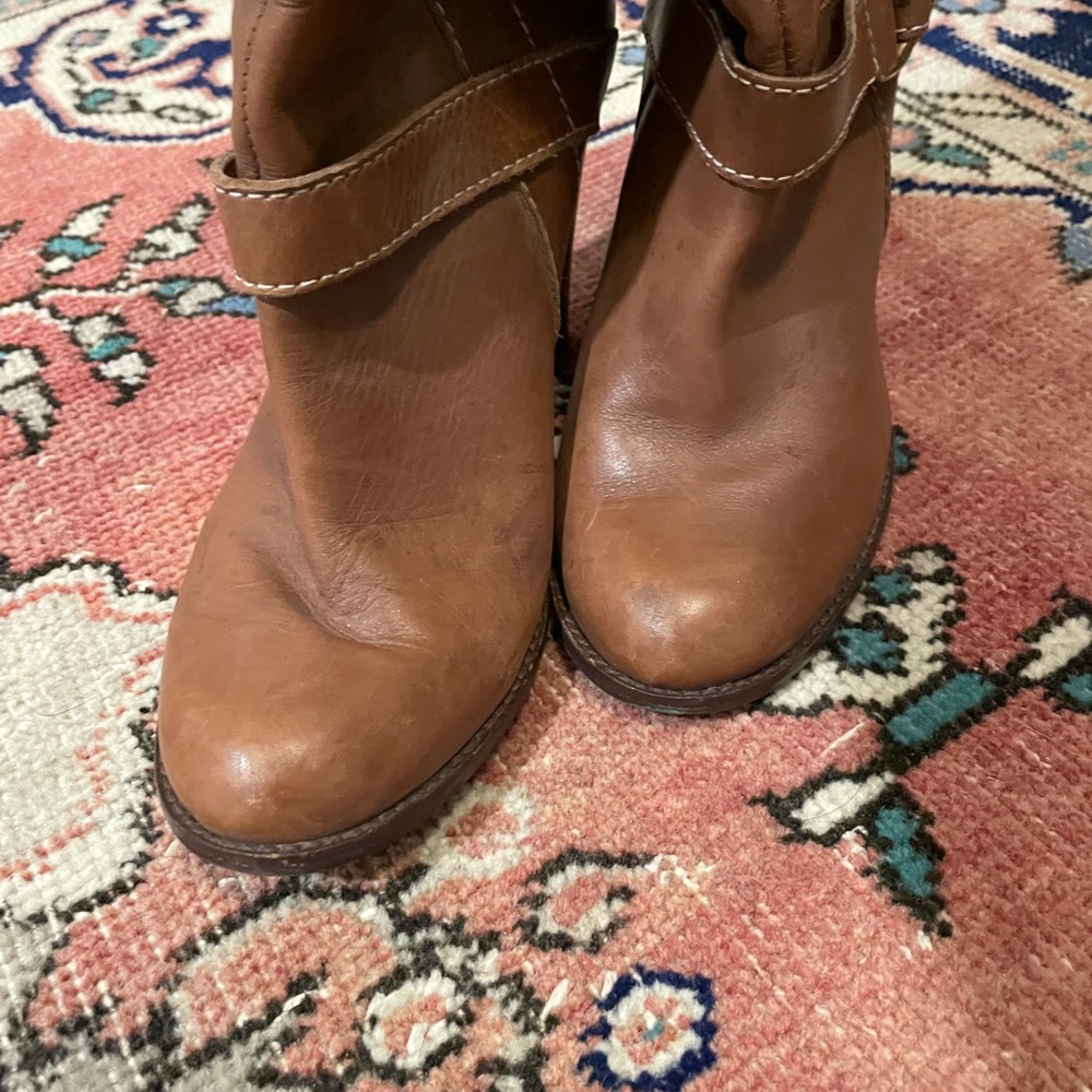 GUC Ralph Lauren Heeled Riding Boot. - Picture 3 of 4